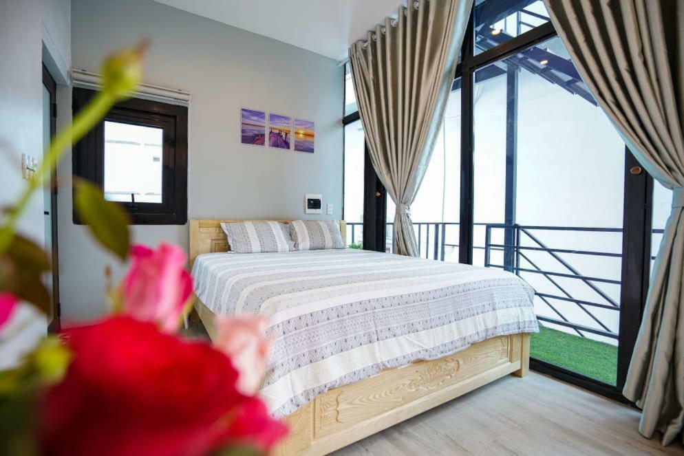 Almor Hostel With Pool In Right Center ハロン エクステリア 写真
